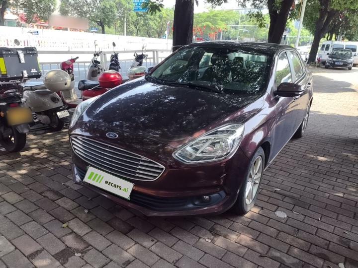 Escort 2019 1.5L AT