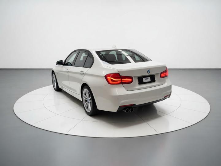 3 Series 2018 320i M Sport Package photo 4