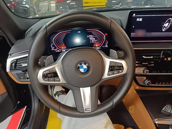 5 Series Imported 2022 Facelift 530i M Sport Package photo 6