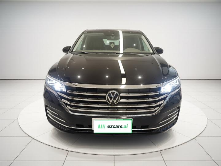Viloran 2024 380TSI Premium photo 2