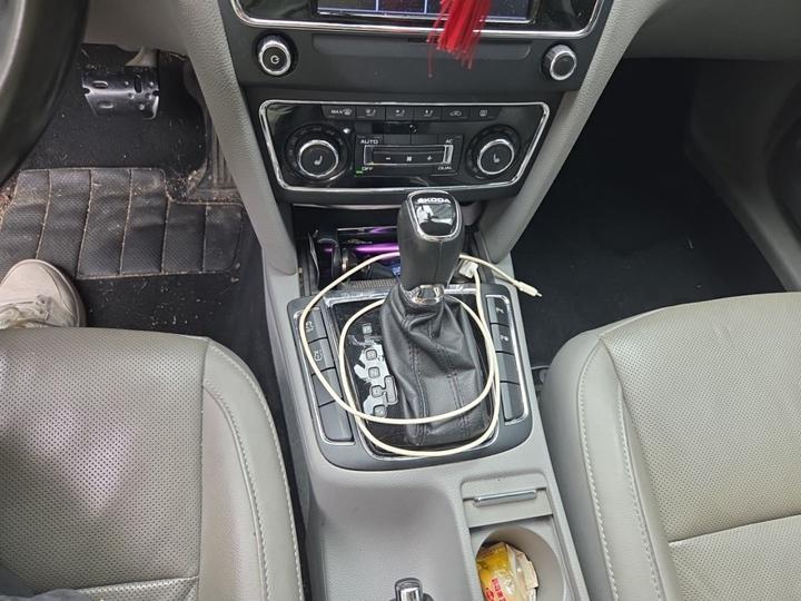 Superb 2013 1.8TSI AT photo 6
