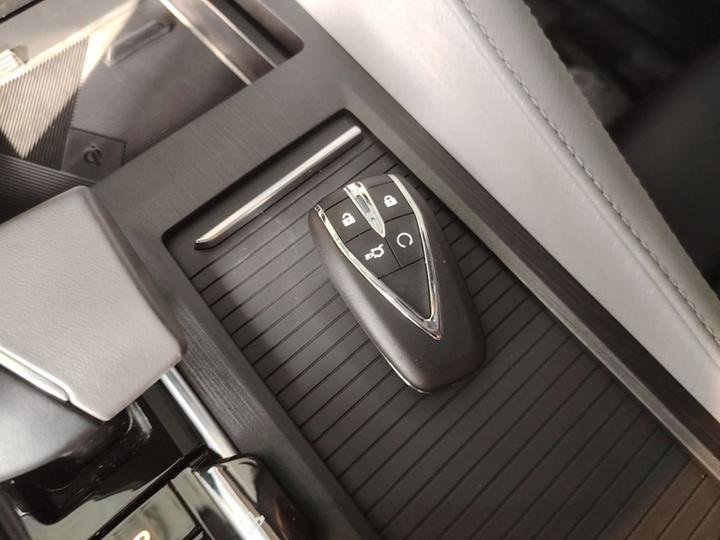 CS75 PLUS 2022 2nd Gen 1.5T AT Premium photo 8