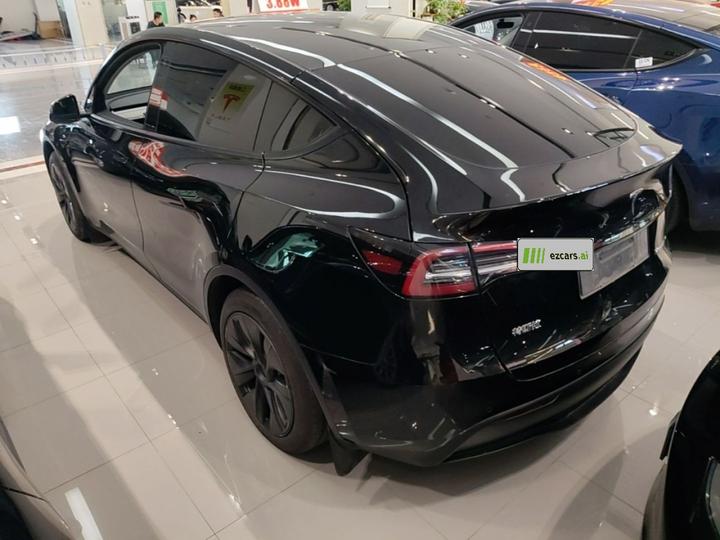 Model Y 2023 RWD photo 4