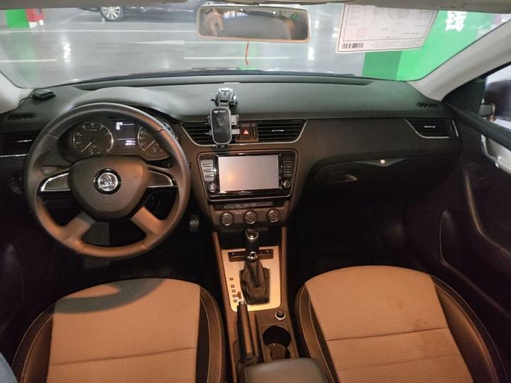 Octavia 2016 1.6L AT photo 6