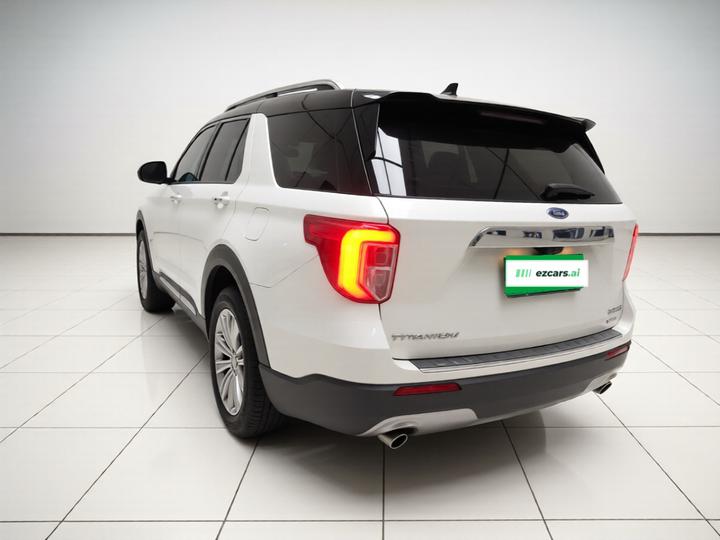 Explorer 2020 EcoBoost 285 AWD Titanium 7-Seater photo 4