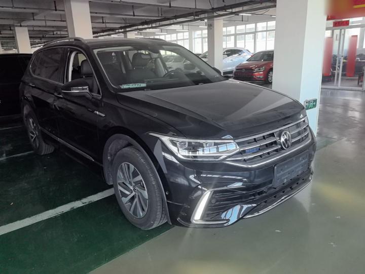 Tiguan L EV 2023 430PHEV PHEV Premium photo 3