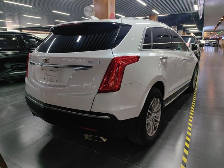 XT5 2018 25T Luxury photo 4