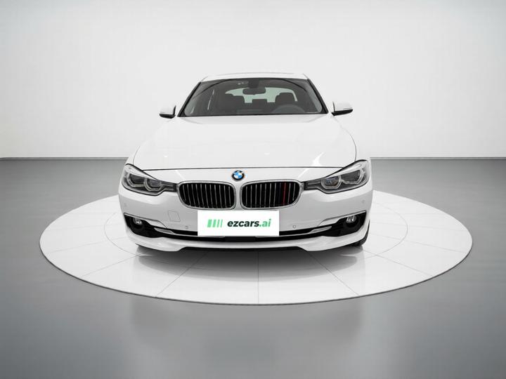 3 Series 2018 320Li Leading Luxury photo 2