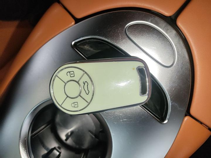 2022 555km Premium photo 8