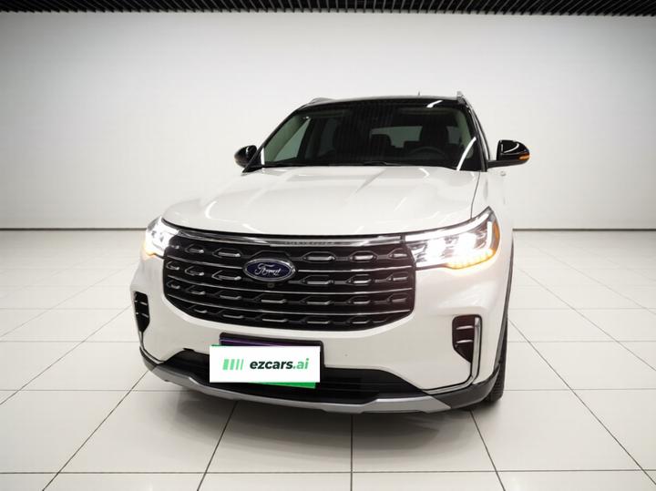 Explorer 2023 EcoBoost 285 AWD plus 7-Seater photo 2