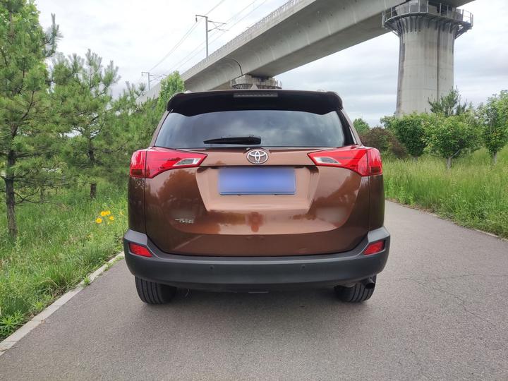 RAV4 2013 2.0L CVT AWD photo 4