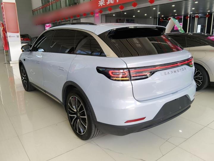 Leapmotor C11 2023 EV 500 Comfort photo 4