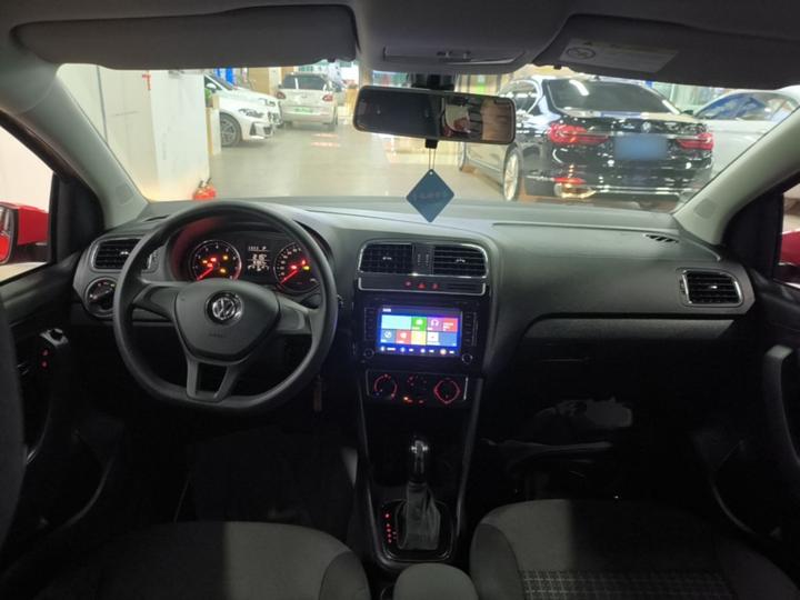 Polo 2014 1.4L AT Comfort photo 5