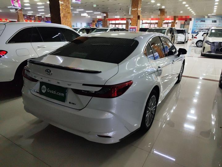 Camry 2024 Hybrid 2.0HE Elite photo 4
