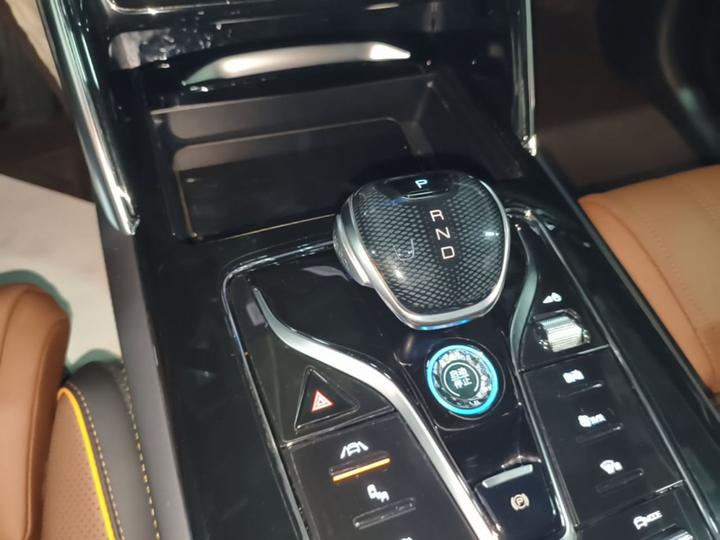 Tang EV 2021 DM-i 112KM Noble photo 5
