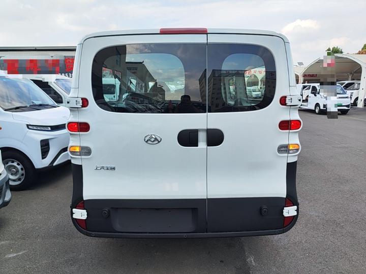 MAXUS V1L 2025 50kWh photo 3