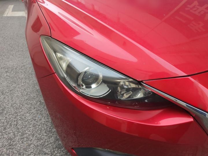 3 Axela 2016 Hatchback 1.5L AT Luxury photo 7