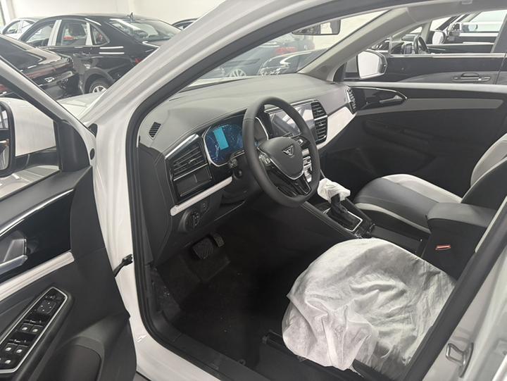 VS5 2026 280TSI AT photo 7