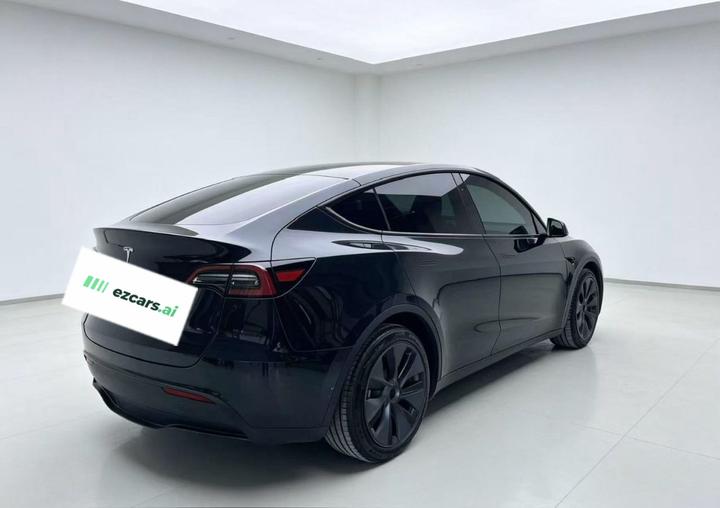 Model Y 2024 RWD photo 4