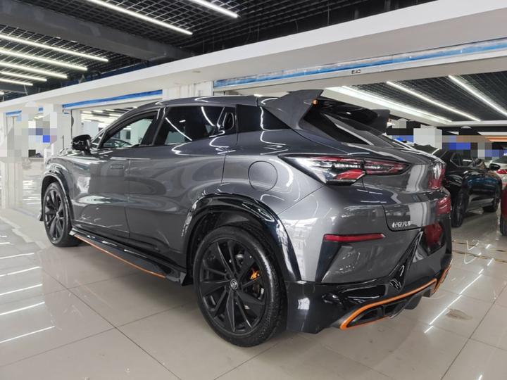 UNI-T 2022 1.5T Sport Premium photo 4