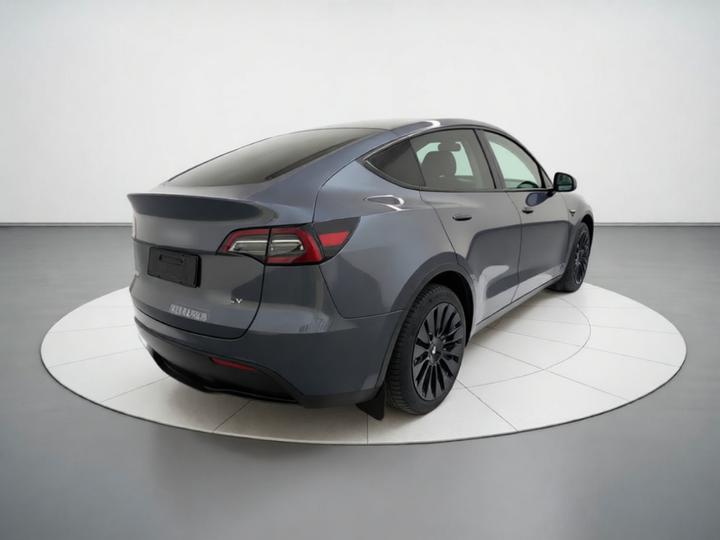 Model Y 2022 Facelift RWD photo 6