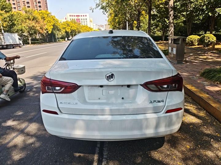 Excelle 2018 15N CVT Elite photo 3