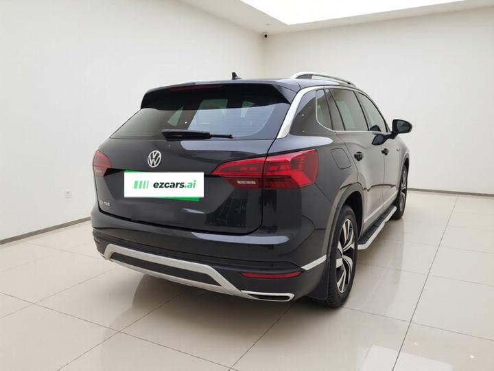 Tayron 2021 280TSI RWD Luxury Connected photo 6