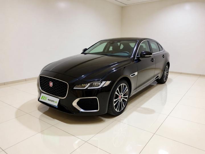 XFL 2024 2.0T P250 RWD Exclusive Luxury