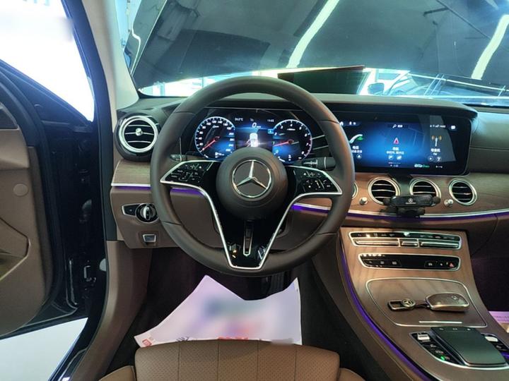 E-Class 2022 Facelift E 260 L photo 6