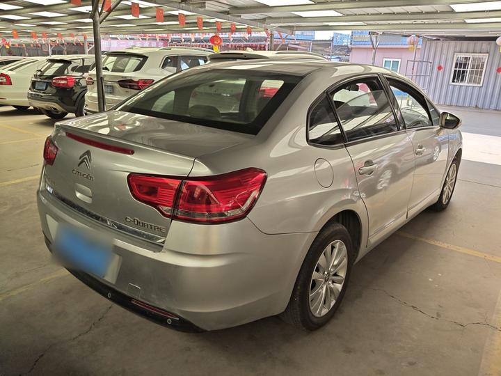 2013 Sedan 1.6L AT photo 4