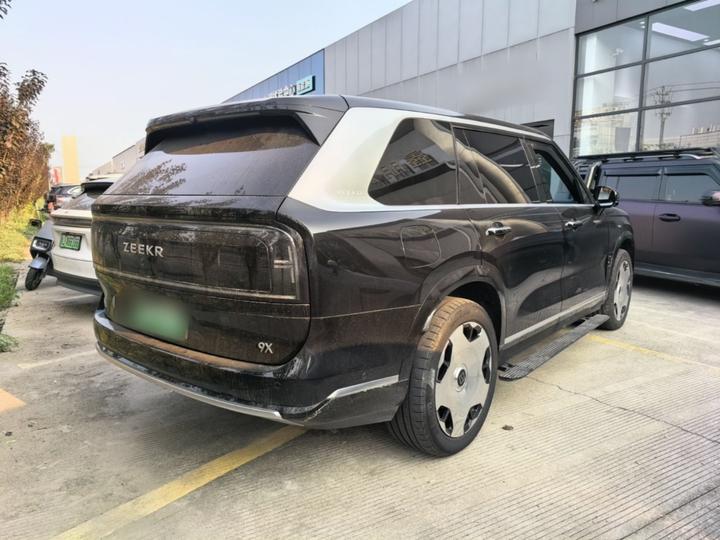 9X 2025 Hyper 70kWh 6-Seater photo 6
