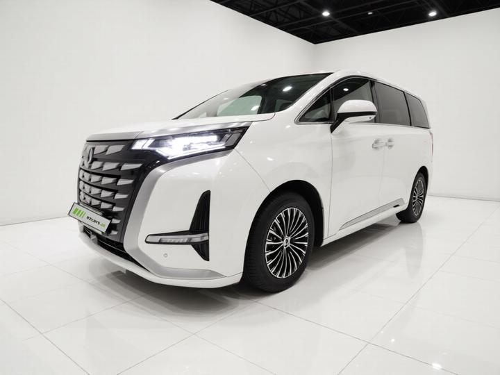 D9 2022 DM-i 970 AWD Noble