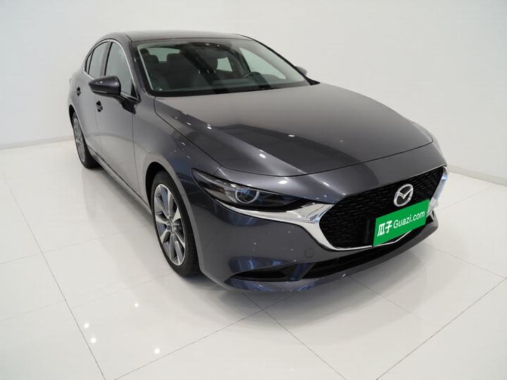 3 Axela 2020 2.0L AT photo 3