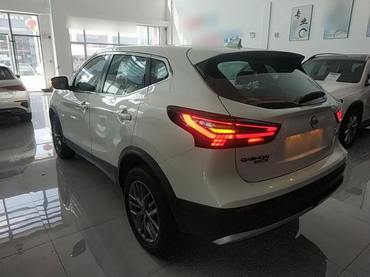 Qashqai 2025 2.0L CVT XV photo 4