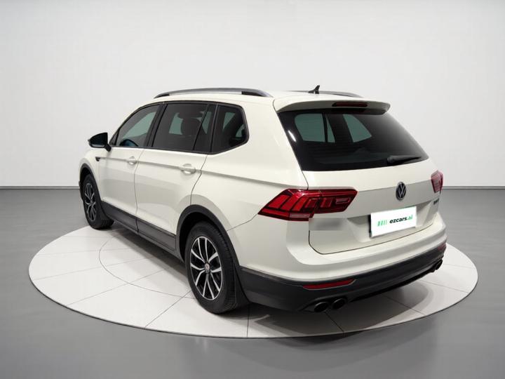 Tiguan L 2018 330TSI AT RWD Luxury photo 4