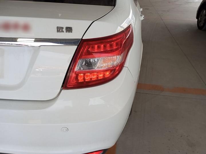 Vision 2017 1.5L AT photo 7