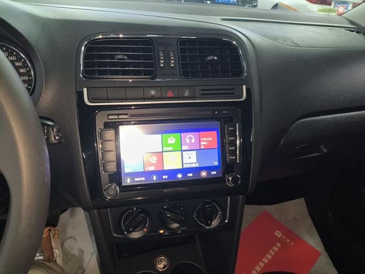 Polo 2014 1.4L AT Comfort photo 8