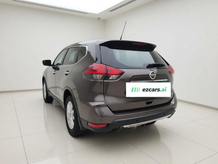 X-Trail 2017 2.0L CVT Comfort 2WD photo 4