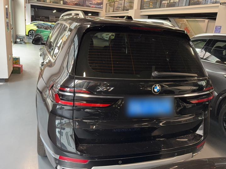 X7 2023 xDrive40i Leading Luxury photo 6