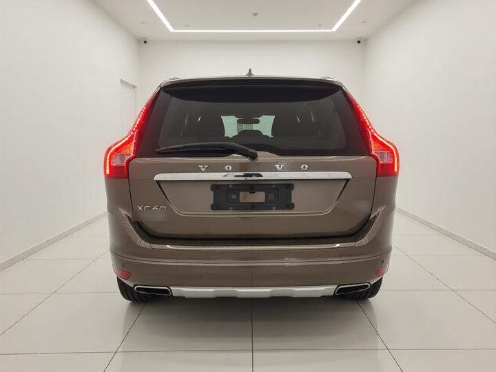 XC60 2017 T5 Upgraded photo 5