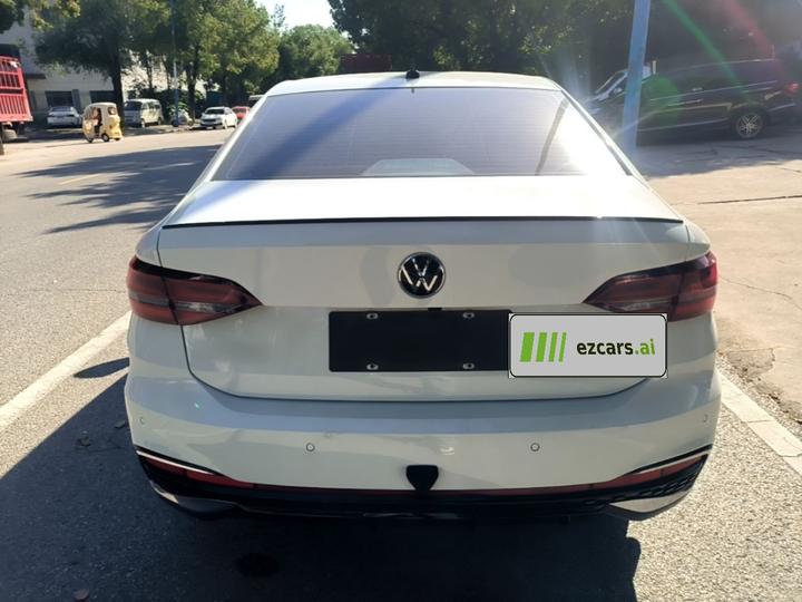 Lavida 2024 300TSI DSG Leading photo 5