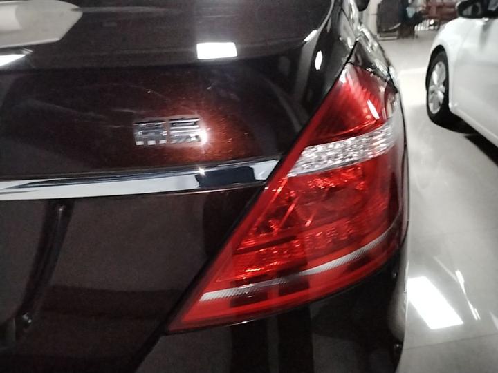 Emgrand 2016 Sedan 1.5L CVT photo 7