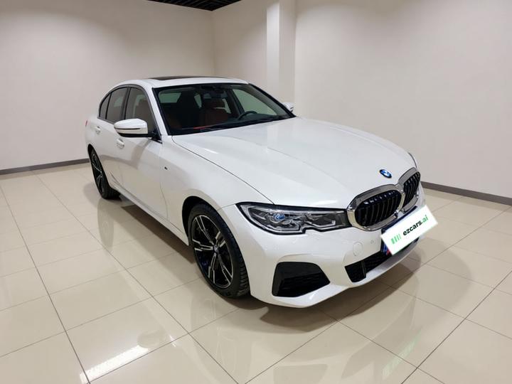 3 Series 2022 325i M Sport Package photo 3