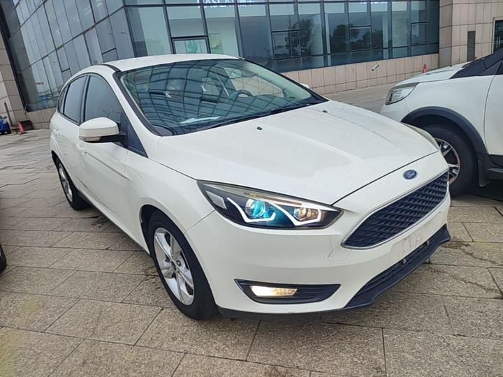 Focus 2017 Hatchback 1.6L AT Comfort photo 3