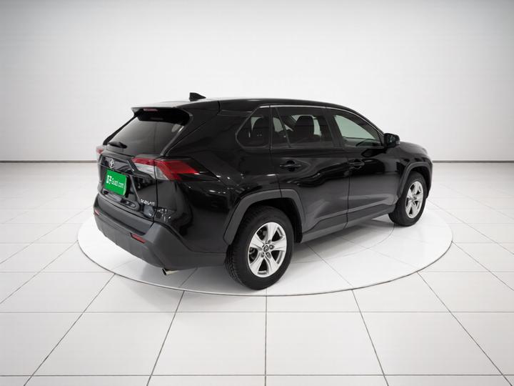RAV4 2020 2.0L CVT RWD photo 5