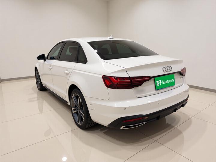 A4L 2022 40 TFSI Luxury Dynamic photo 4