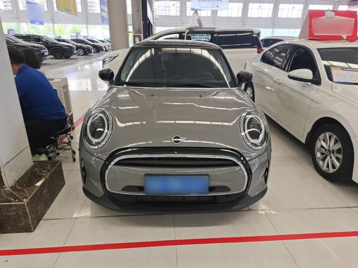 2023 1.5T COOPER photo 2