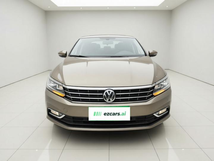 Passat 2017 330TSI DSG photo 2