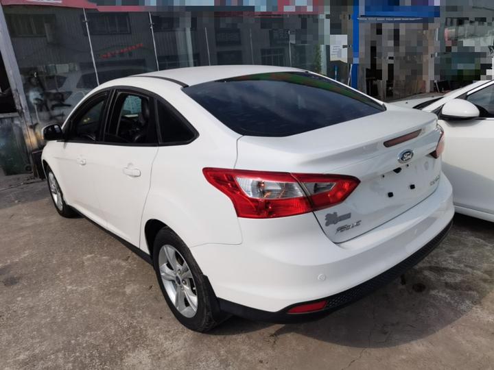 Focus 2012 Sedan 1.6L AT photo 4