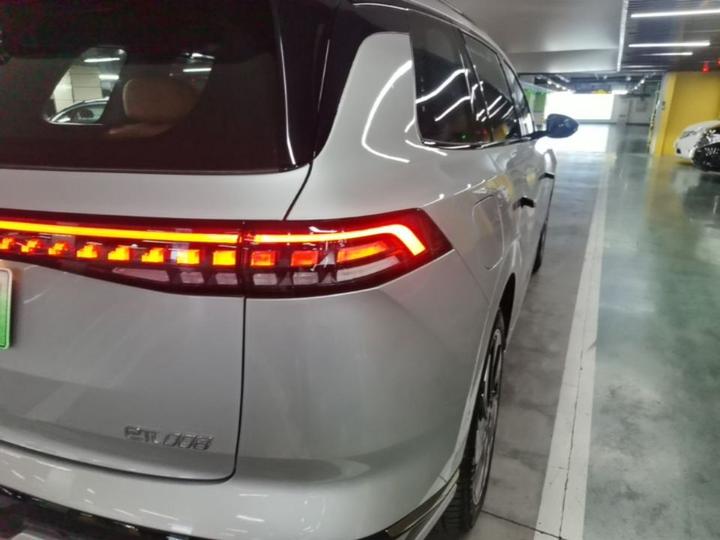 Yipai eπ008 2025 210Ultra EREV 5-Seater photo 7